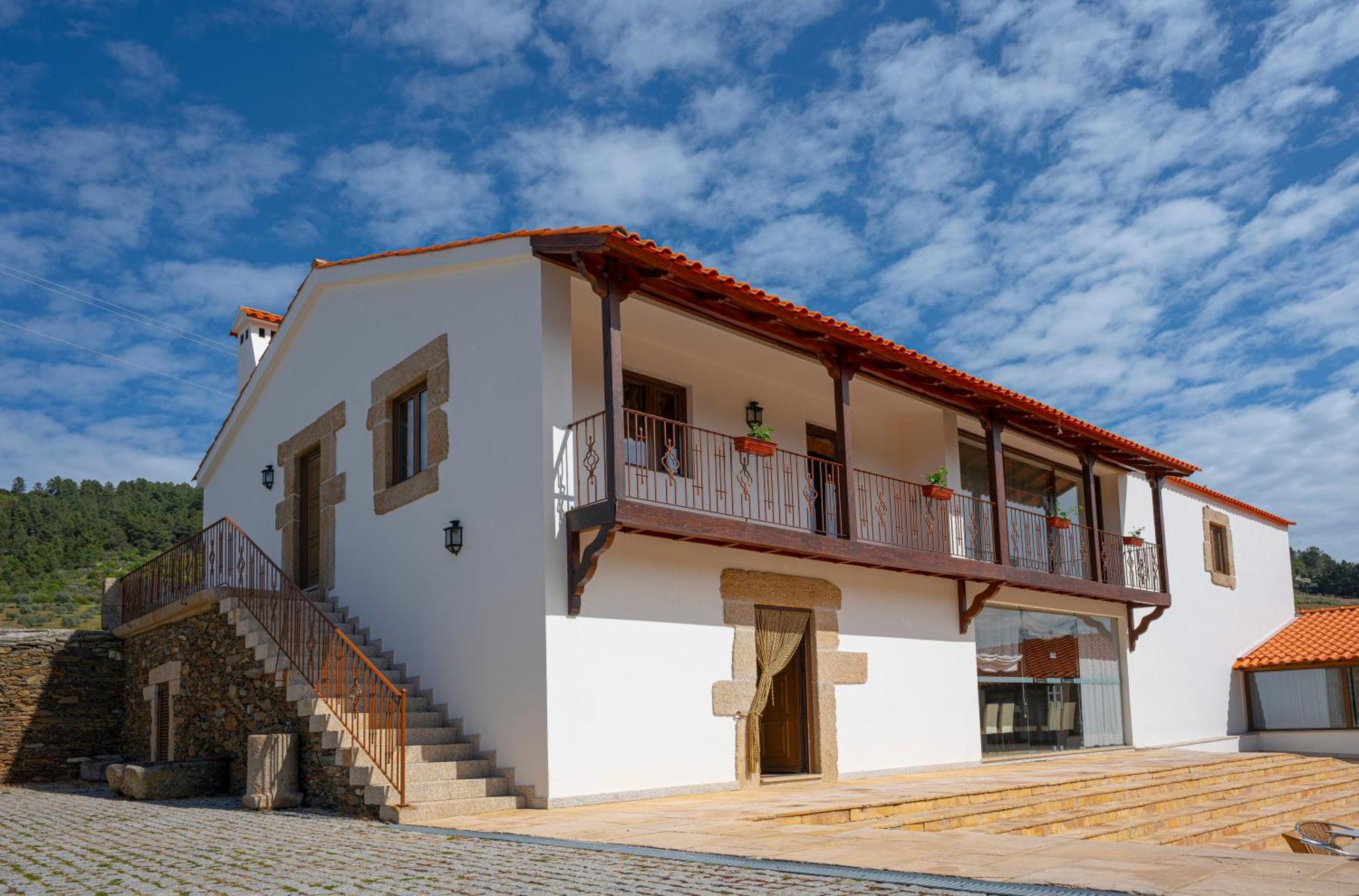 Valonquinta - Agro Hotel & Spa ヴィーラ・フロール エクステリア 写真
